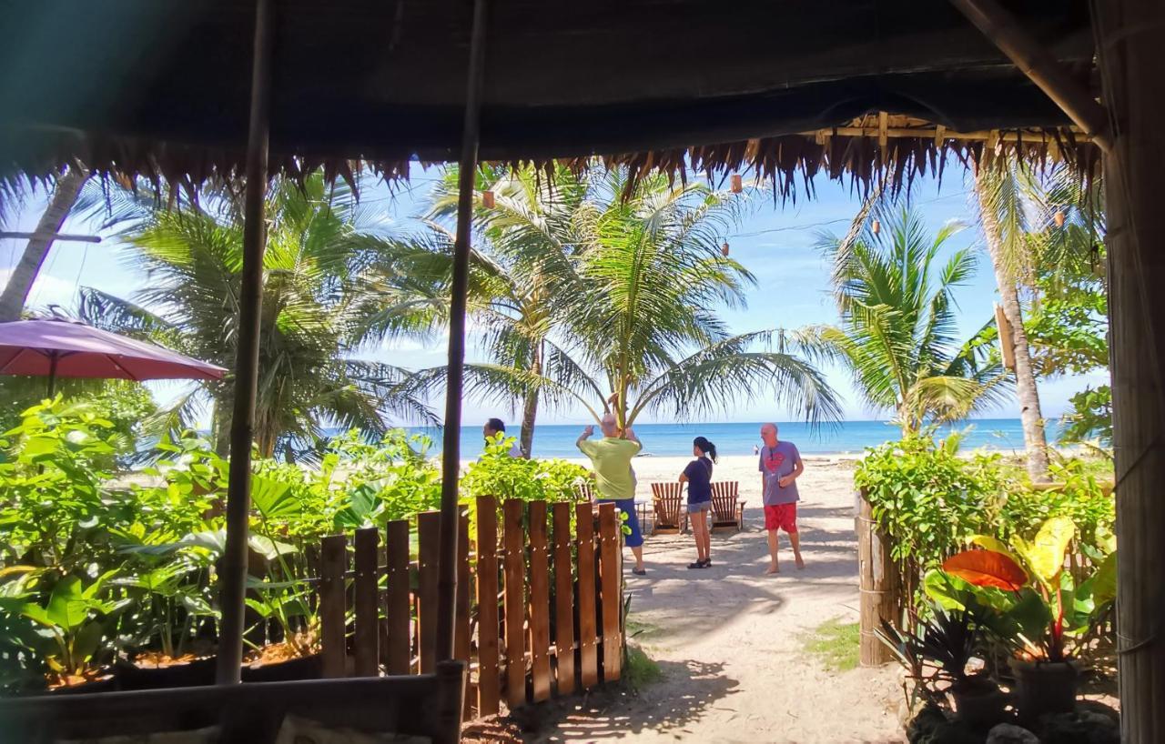 Sulu Sunset Beach Resort Nauhang Екстер'єр фото