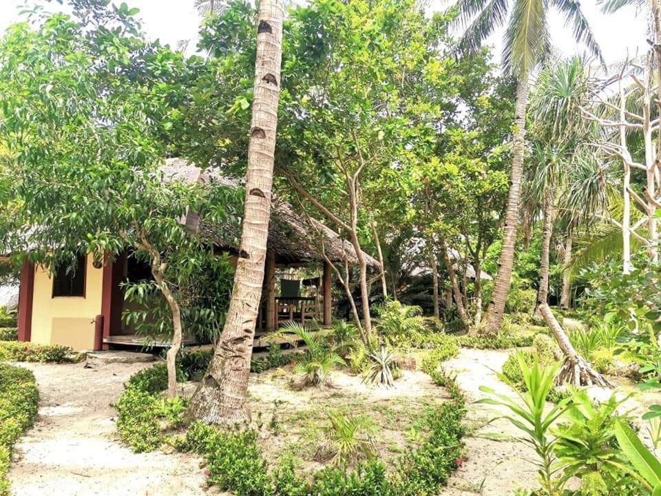 Sulu Sunset Beach Resort Nauhang Екстер'єр фото