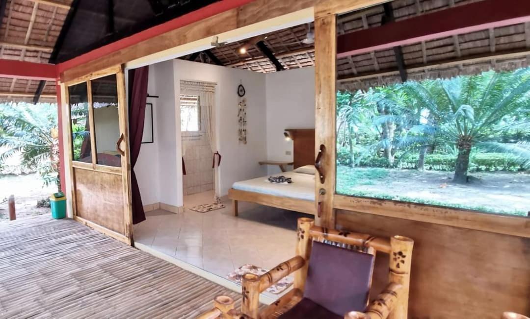 Sulu Sunset Beach Resort Nauhang Екстер'єр фото